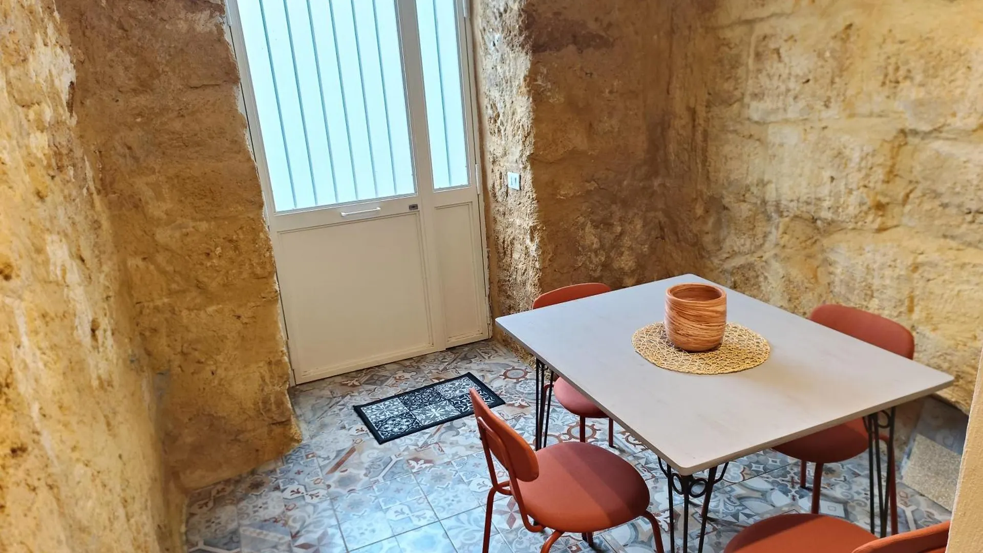 Historic Center Apartment Agrigento 0*,  Italy