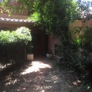 La Casa Di Ornella , Rome Italie